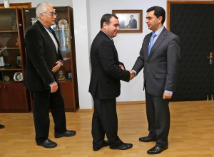 Dışişleri Bakanı Özdil Nami, Kıbrıs Türk İşadamları Konseyi (KTİAK) Başkanı İlker Züğürt ve beraberindeki heyeti makamında kabul etti